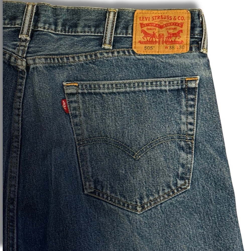 Levi’s 505 Straight Leg Jeans - W38 L30 | Classic Vintage Wash